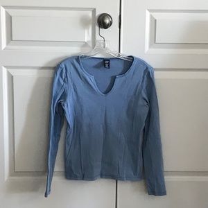GAP 100% cotton LS Tee w/Graphic on reverse Sz L